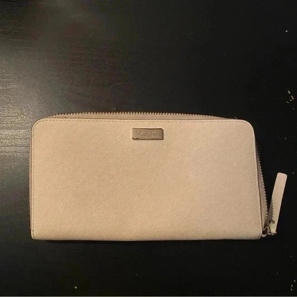 Kate Spade Wallet - Picture 2 of 7